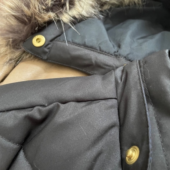 Lands End insulated coat with detachable faux fur edged hood. - Picture 10 of 11